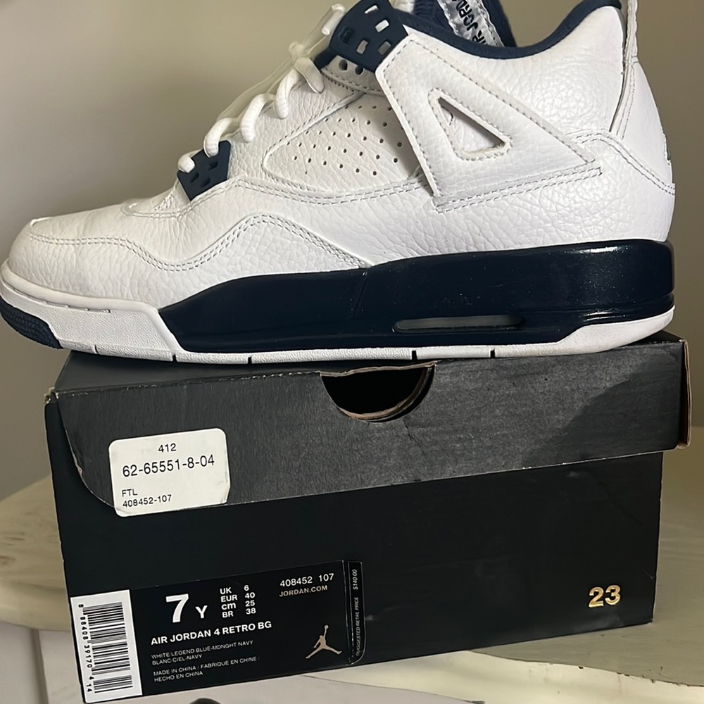 Air Jordan 4 Retro